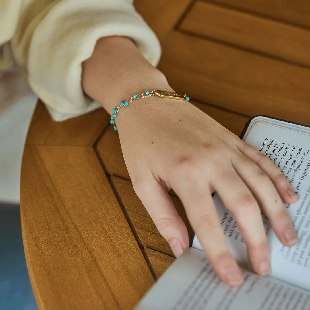 Follow Him Bracelet Gold